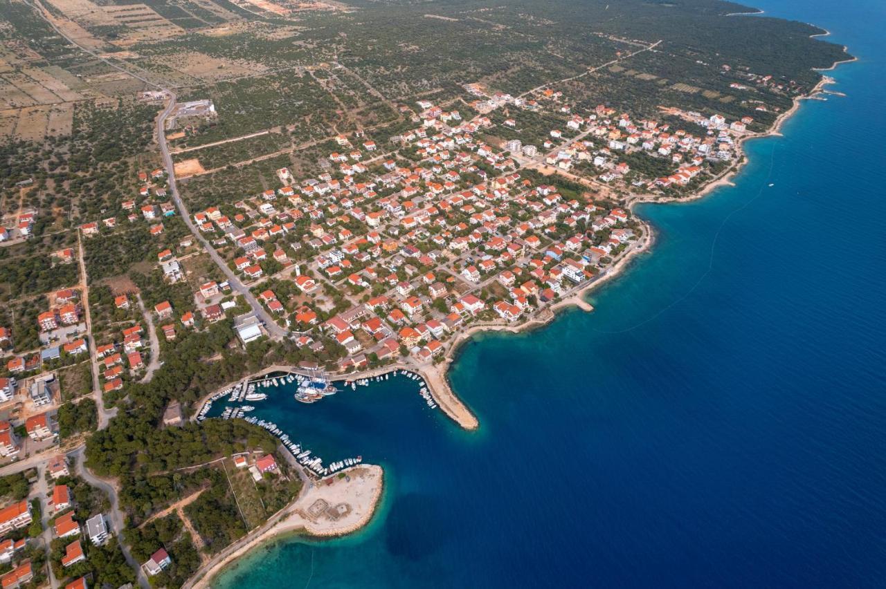 Apartments By The Sea Mandre, Pag - 6284 Колан Экстерьер фото